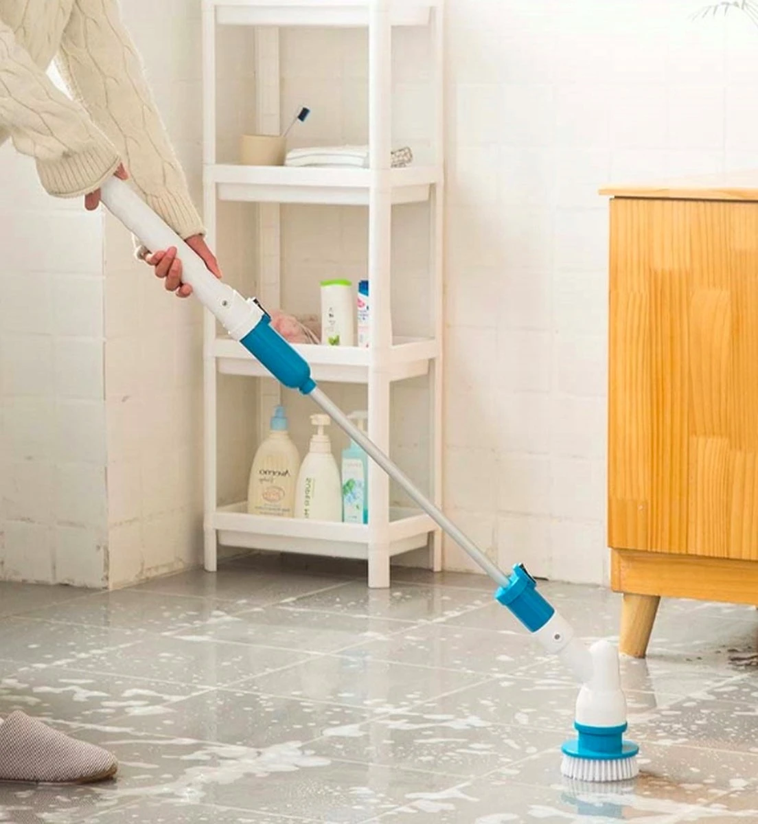 Merkloos Elektrische Schoonmaakborstel - Draadloos - 3 Opzetstukken - Oplaadbaar - Schrobber - Poetsmachine - Schoonmaak Middelen - Schoonmaak Borstel - Schrobborstel - Badkamer / Keuken - Poetsmachine - Polijstmachine - Reinigingsborstel - Afbeelding 2