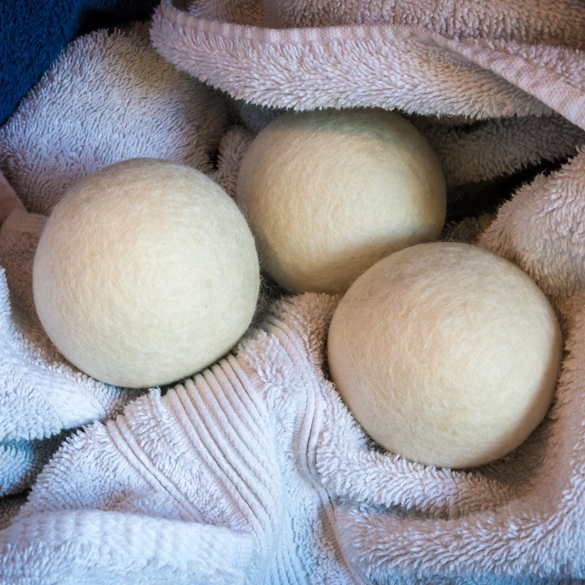 Apeiron Drogerballen - Droogballen - 6 XL Wasbollen - Droger - Duurzaam - Wasmachine - Wasverzachter - Energie Besparen - Zero Waste - Schapenvacht - Wol - Afbeelding 6